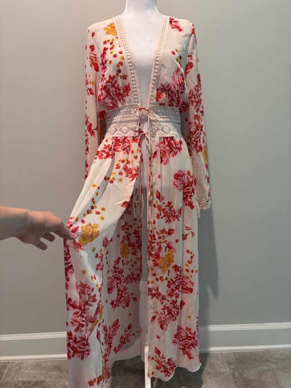 Lulus Sunshine Dancer Cream Floral Chiffon Lace Duster Maxi Cover Up Women’s M - Picture 4 of 15